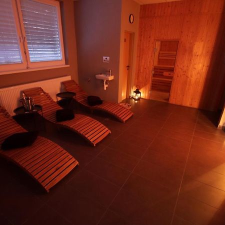Hotel Banik Nitrianske Rudno Экстерьер фото